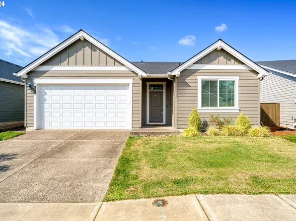 1477 North Broadway, Estacada, OR 97023