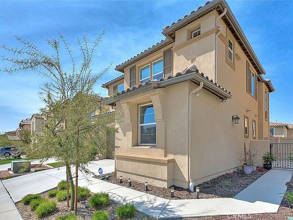 3rd image of 38524 Rosegate Pl