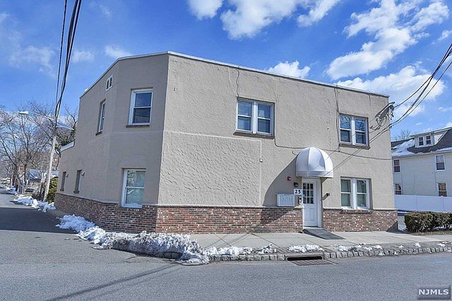 1st image of 25 W Hamilton Ave APT D