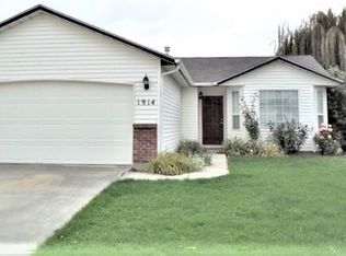 1914 Cambridge St, Caldwell, ID 83607