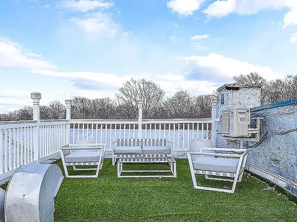 471 Central Park West image 8 of 13