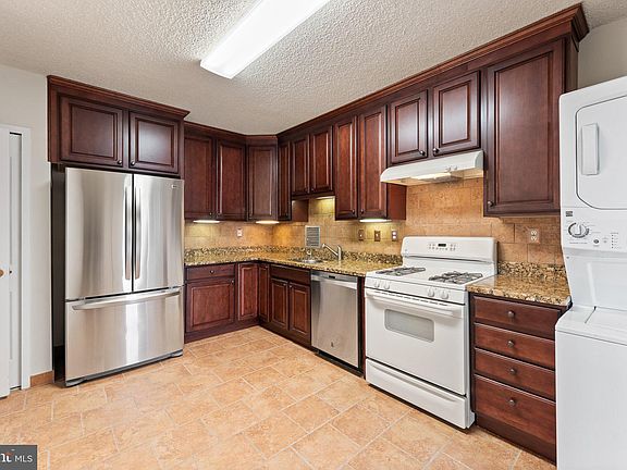 5th image of 3701 S George Mason Dr Unit 2405N