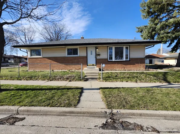 9724 W Thurston Ave, Milwaukee, WI 53225