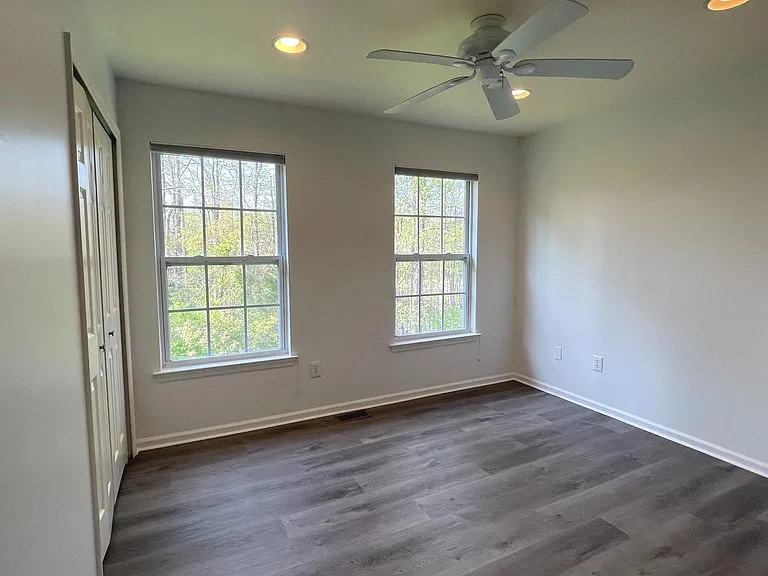 5905 Baltimore Dr — Photo 18