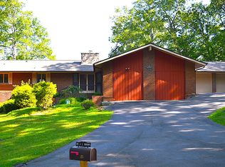 174 Upper Meadow Ln, Lewisburg, WV 24901