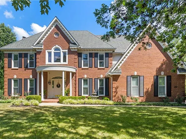 6210 W 132nd Ter, Overland Park, KS 66209