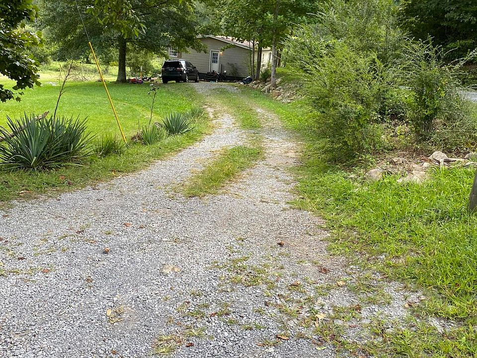 2nd image of 7872 Cave Springs Rd
