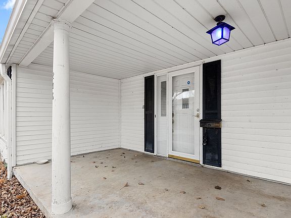 3rd image of 206 W Smith St