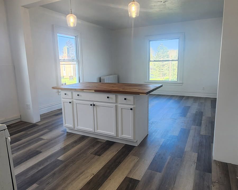 1st image of 720 Central Ave APT 4