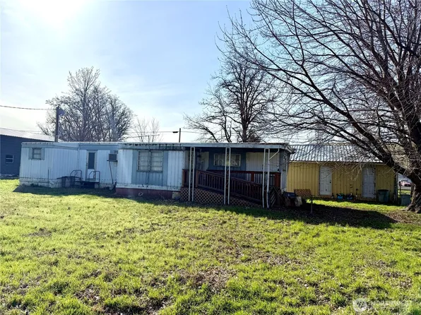 101 6th Street, Starbuck, WA 99359