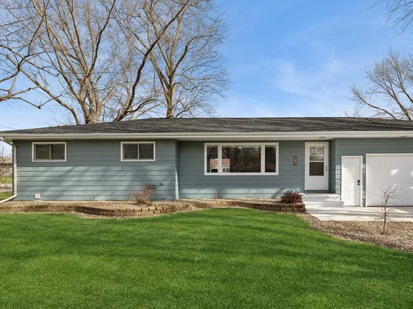 289 Yellow Creek Dr, Saint Joseph, MI 49085