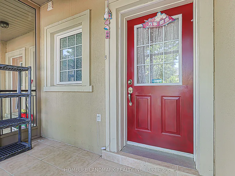 38 Romance Dr — Photo 3
