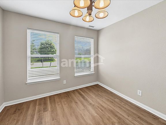5th image of 10482 Ballard Dr