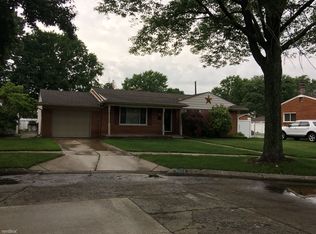 31023 Marilyn Dr, Warren, MI 48093