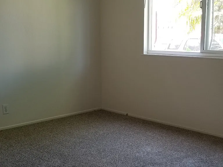 222 Milbrae Ln #10 — Photo 13