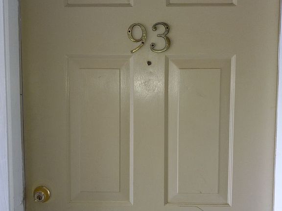 4th image of 1700-1790 Liberty Ln #93