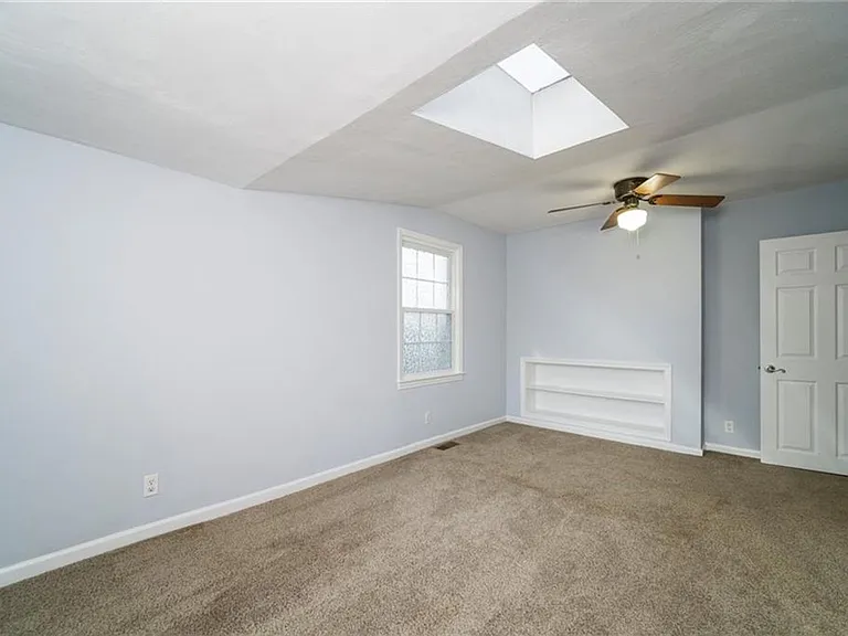 847 Marvin Ave — Photo 11