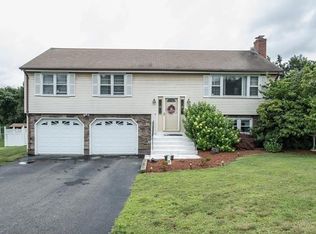 158 Raymond Rd, Rocky Hill, CT 06067
