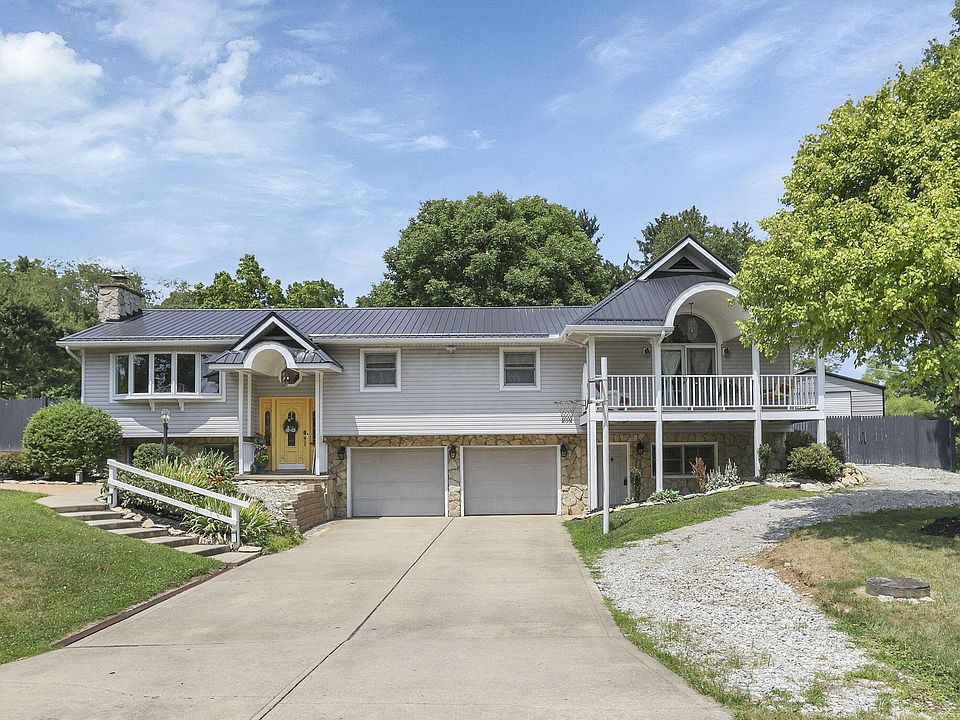1st image of 3313 Meadowbrook Dr NE