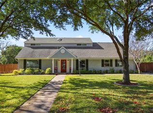 13561 Crestmoor Dr, Farmers Branch, TX 75234