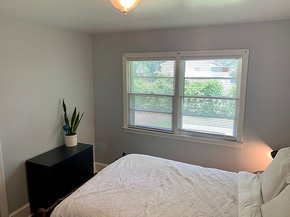5th image of 806 W 23rd St