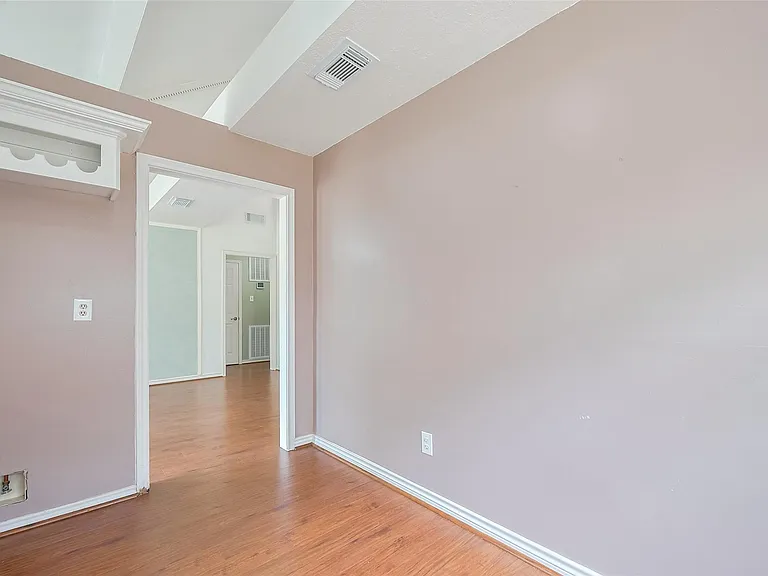 1103 Cheyenne Meadows Dr — Photo 15
