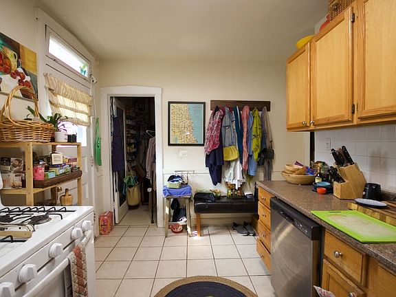 5th image of 731-31 Elm St #D402
