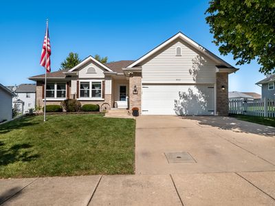 902 S Oak Creek Dr, Genoa, IL, 60135