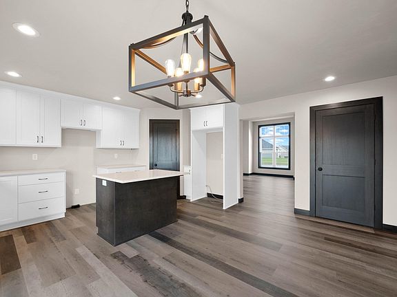 4th image of 4617 Trellis Dr