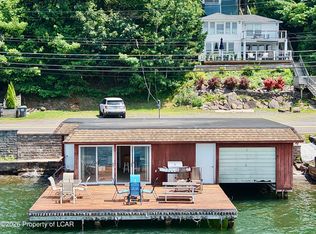 11 Lakeside Dr, Harveys Lake, PA 18618