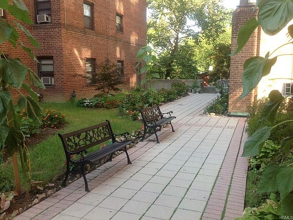 3rd image of 101 Ellwood Ave APT 5K