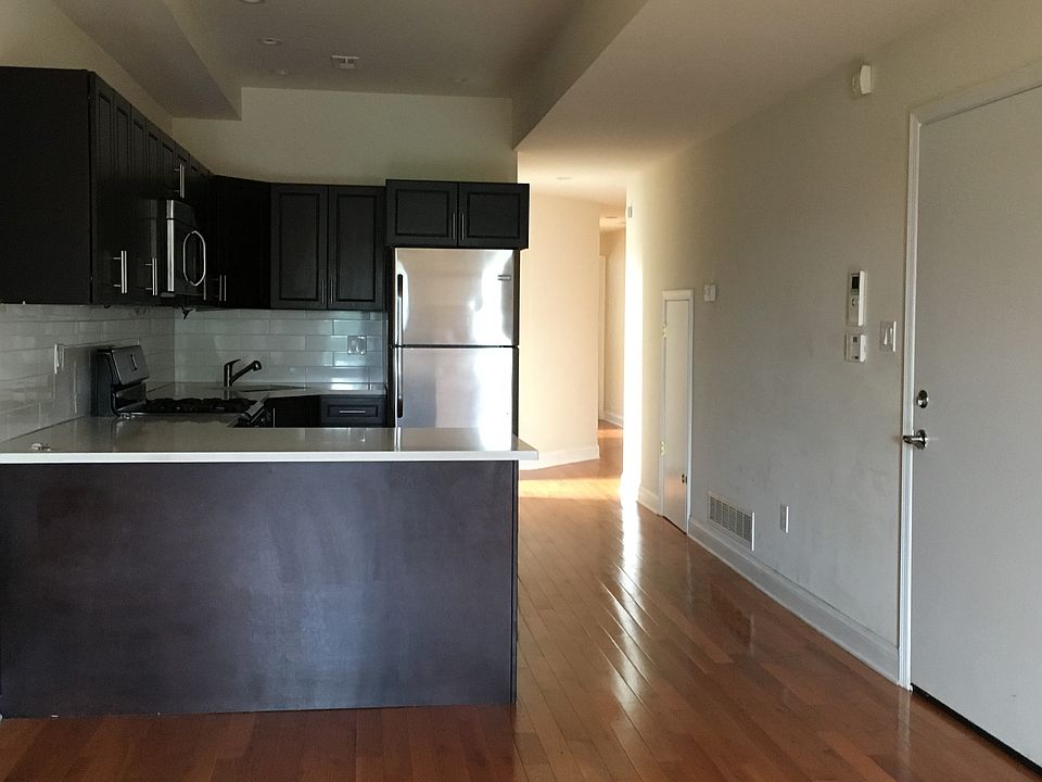 2nd image of 4215 Haverford Ave #3