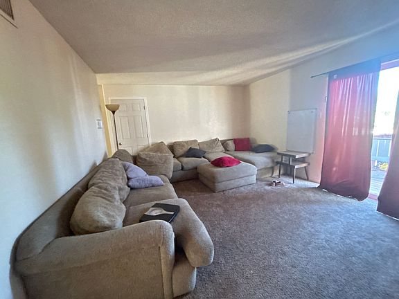 5th image of 354 Pinecone Dr Room 3