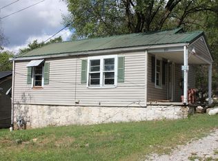 721 E 4th St, Russellville, KY 42276