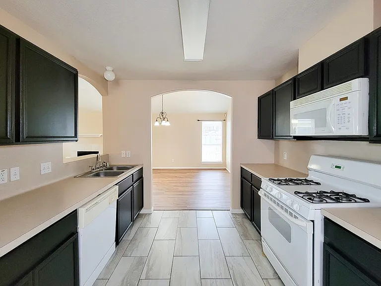 18446 S Wimbledon Dr — Photo 19