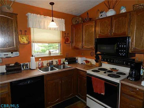 4th image of 1848 Gardenstone Dr