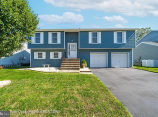 62 Bayside Ave, Barnegat, NJ 08005