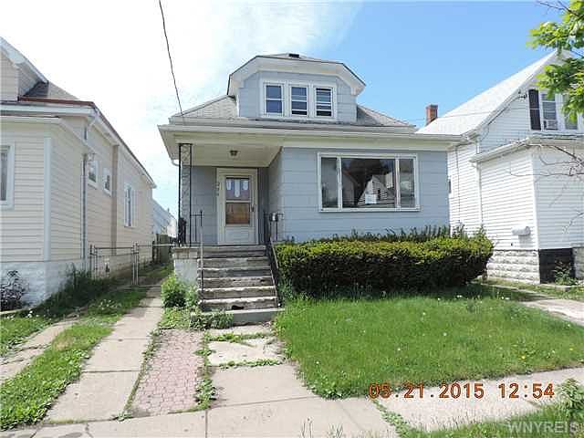 1st image of 266 Fenton St
