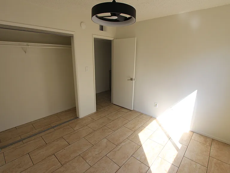 4209 Ryder Ln — Photo 11