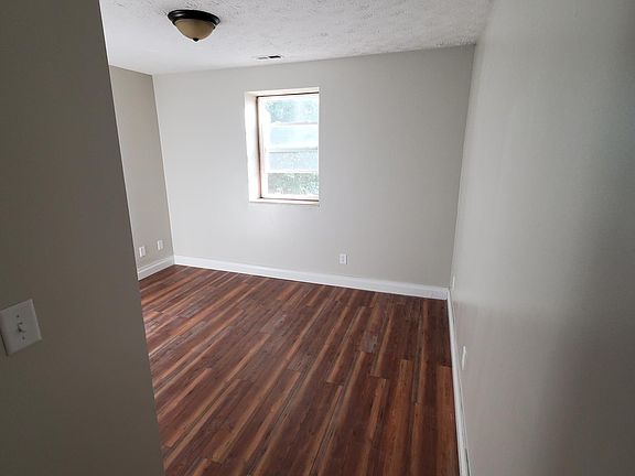 Bedroom #1 (with closet)