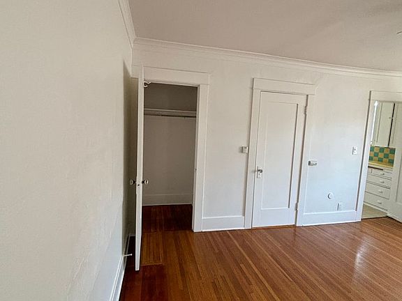 3rd image of 291 Cerritos Ave #0