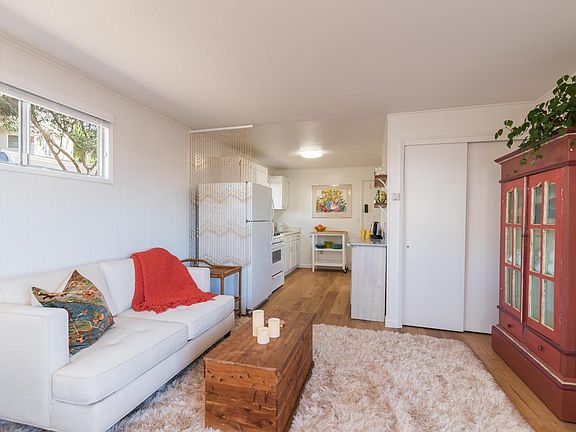 4th image of 2501 Juniper Ave