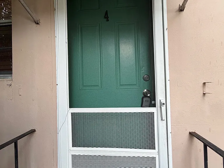 231 S Palmway #4 — Photo 4