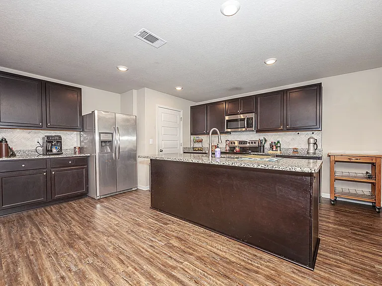 9125 Bellewood Dr — Photo 9