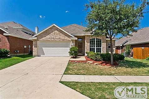 1st image of 6411 Lakewood Dr