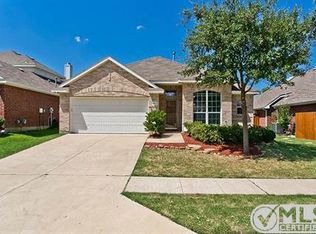 6411 Lakewood Dr, Sachse, TX 75048