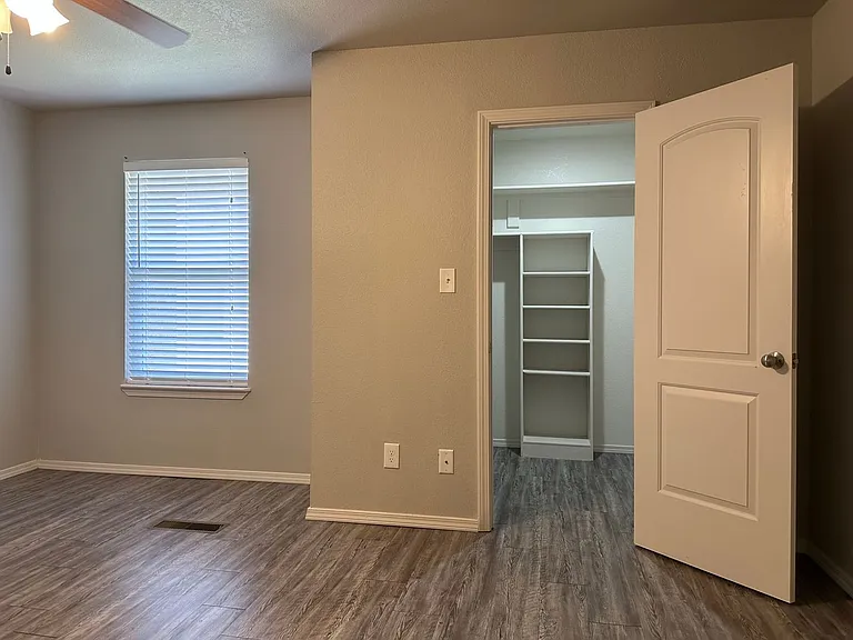 2921 Old Greenwood Rd #1 — Photo 14