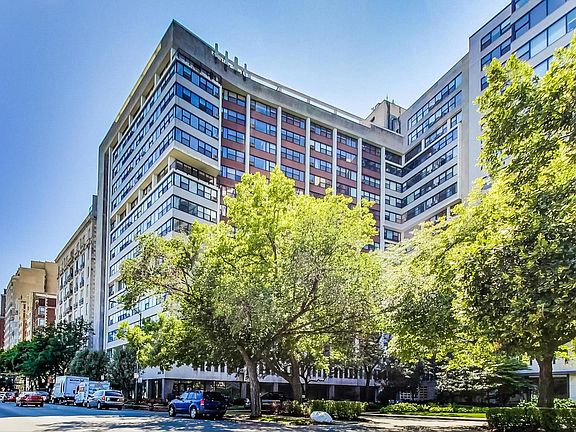 2nd image of 3420 N Lake Shore Dr APT 8N