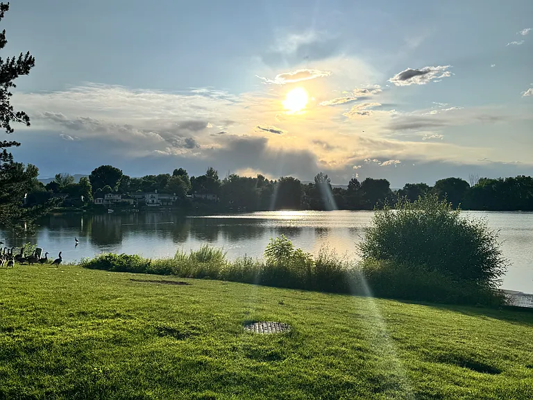 Regatta Ln — Photo 23