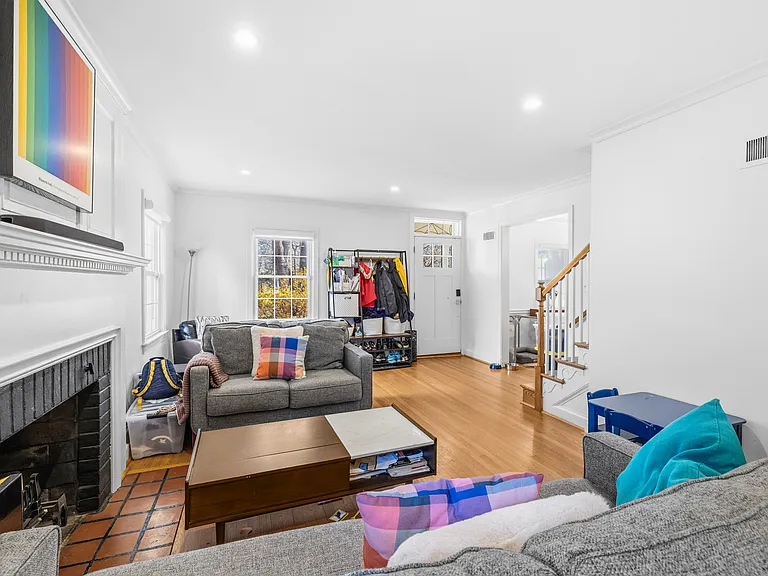 5028 Massachusetts Ave NW #A — Photo 9